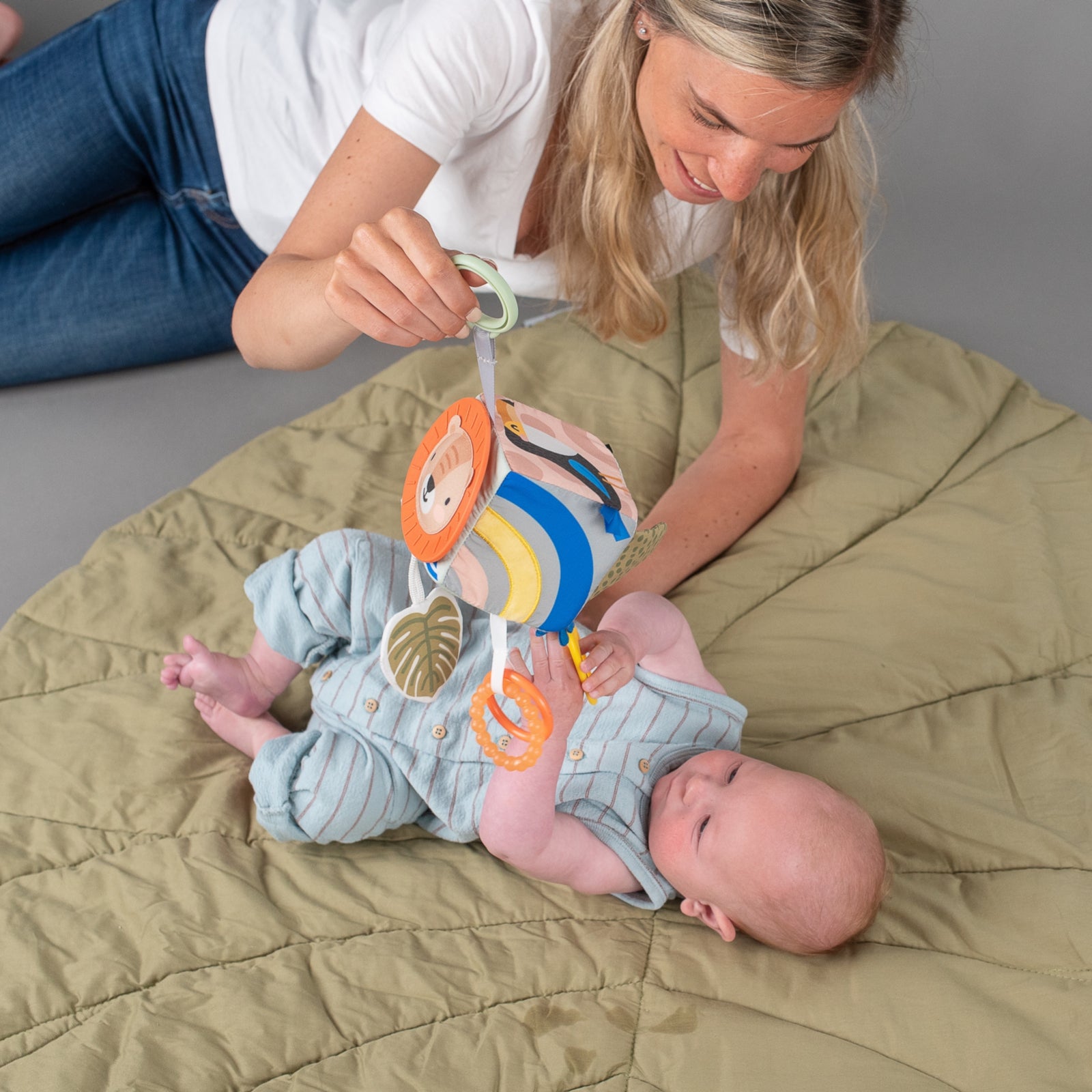 TAF TOYS Aktivitätenwürfel Savannah