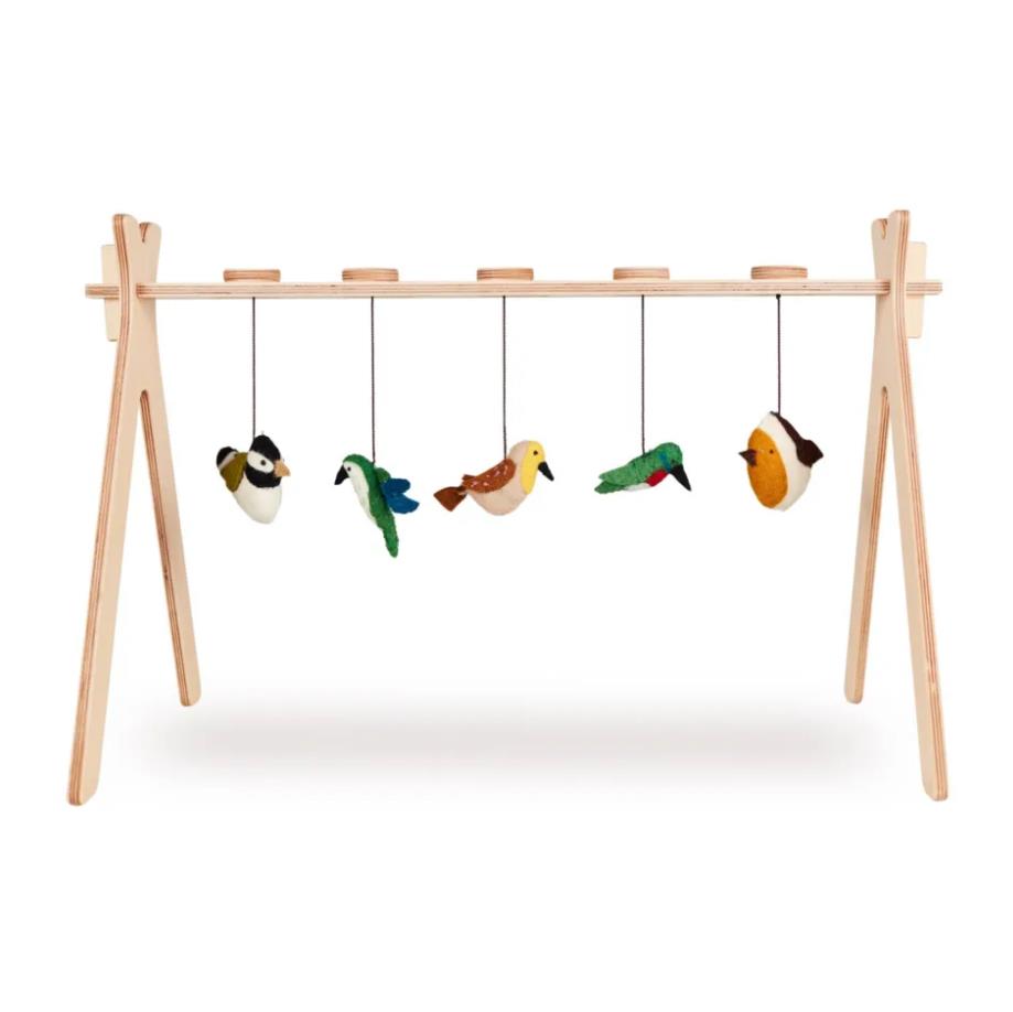 Quax Spieltrapez aus Holz mit Strickfiguren Vögel