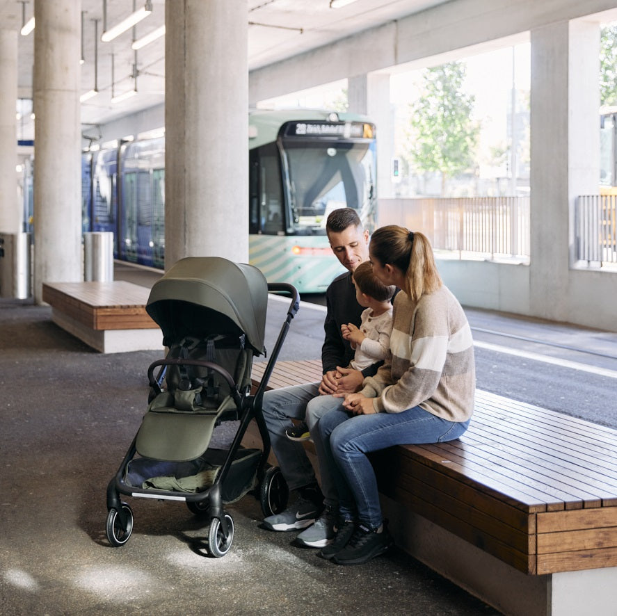 ABC Design City Life Kinderwagen Set mit Babywanne & Adapter avocado