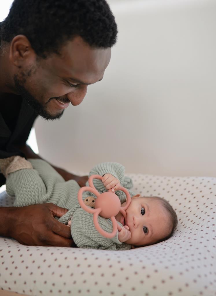 Mushie Daisy Rassel und Beissring