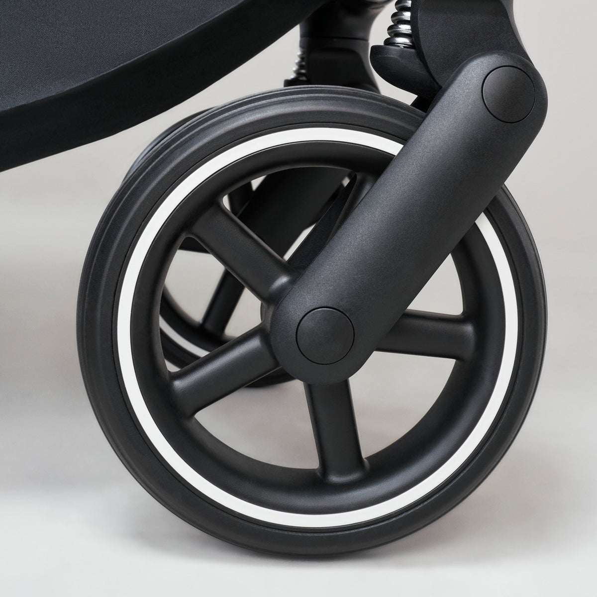 CYBEX EOS LUX Kinderwagen Moon Black