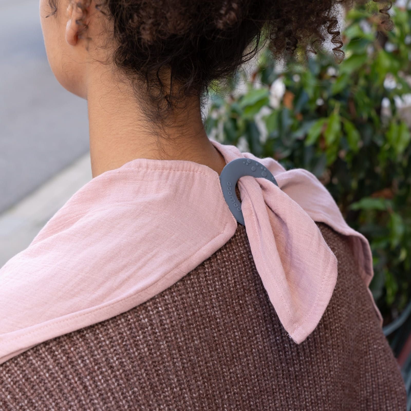 DOOMOO Mom'n Play Mehrzweck-Stillumhang