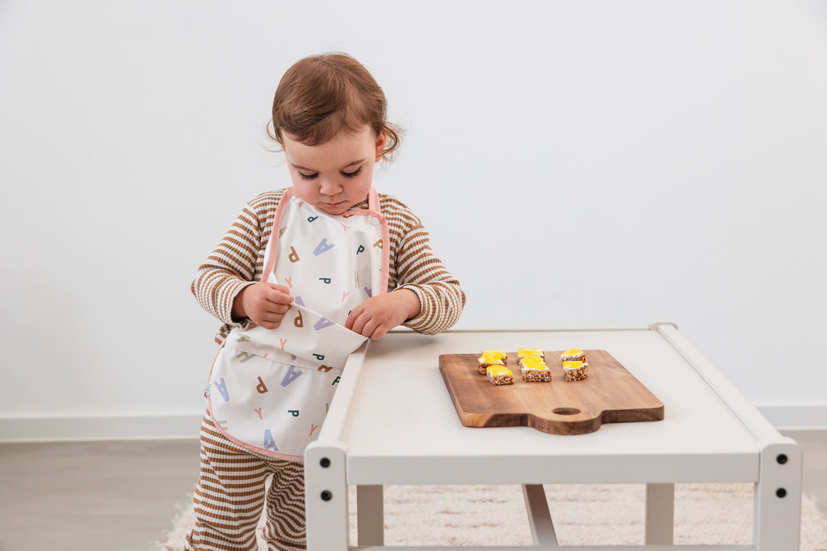 Lässig Lätzchen mit Auffangschutz Medium