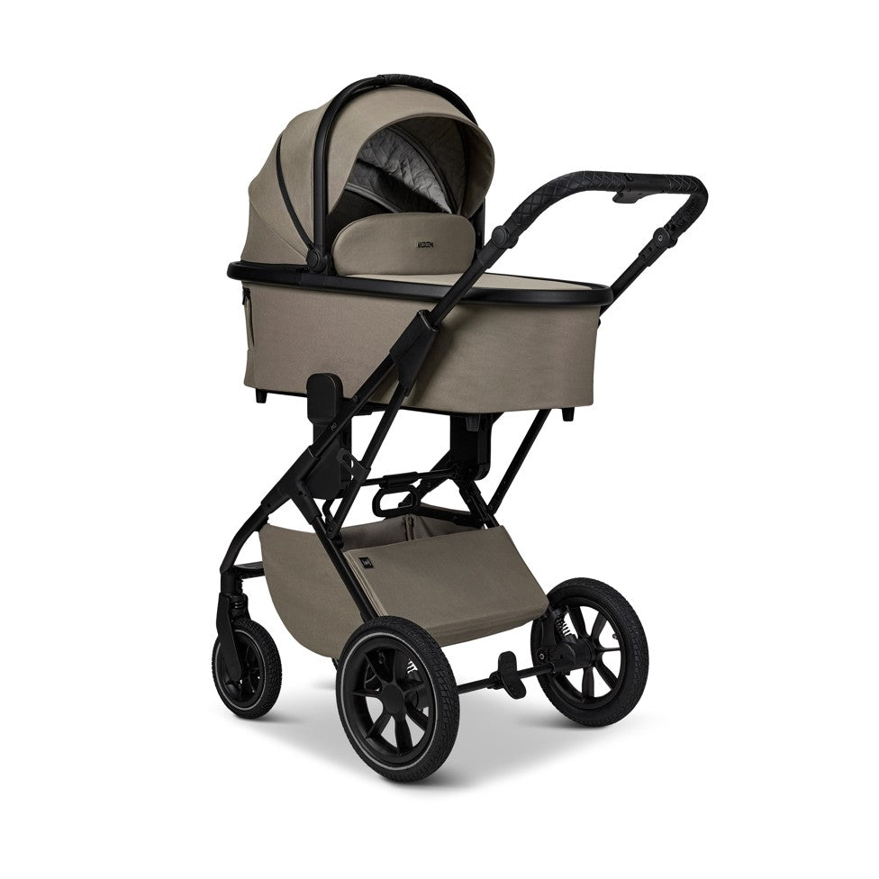 Moon Kinderwagen Più
