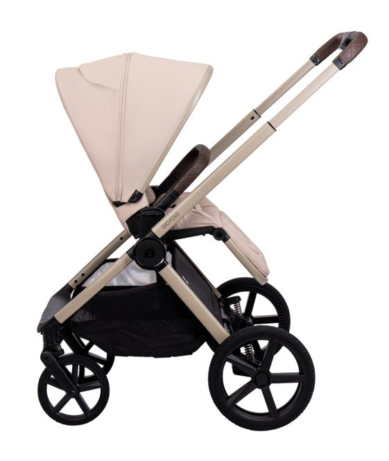 Moon Gio Fold Kinderwagen mit Babywanne Limited Edition sand/sand