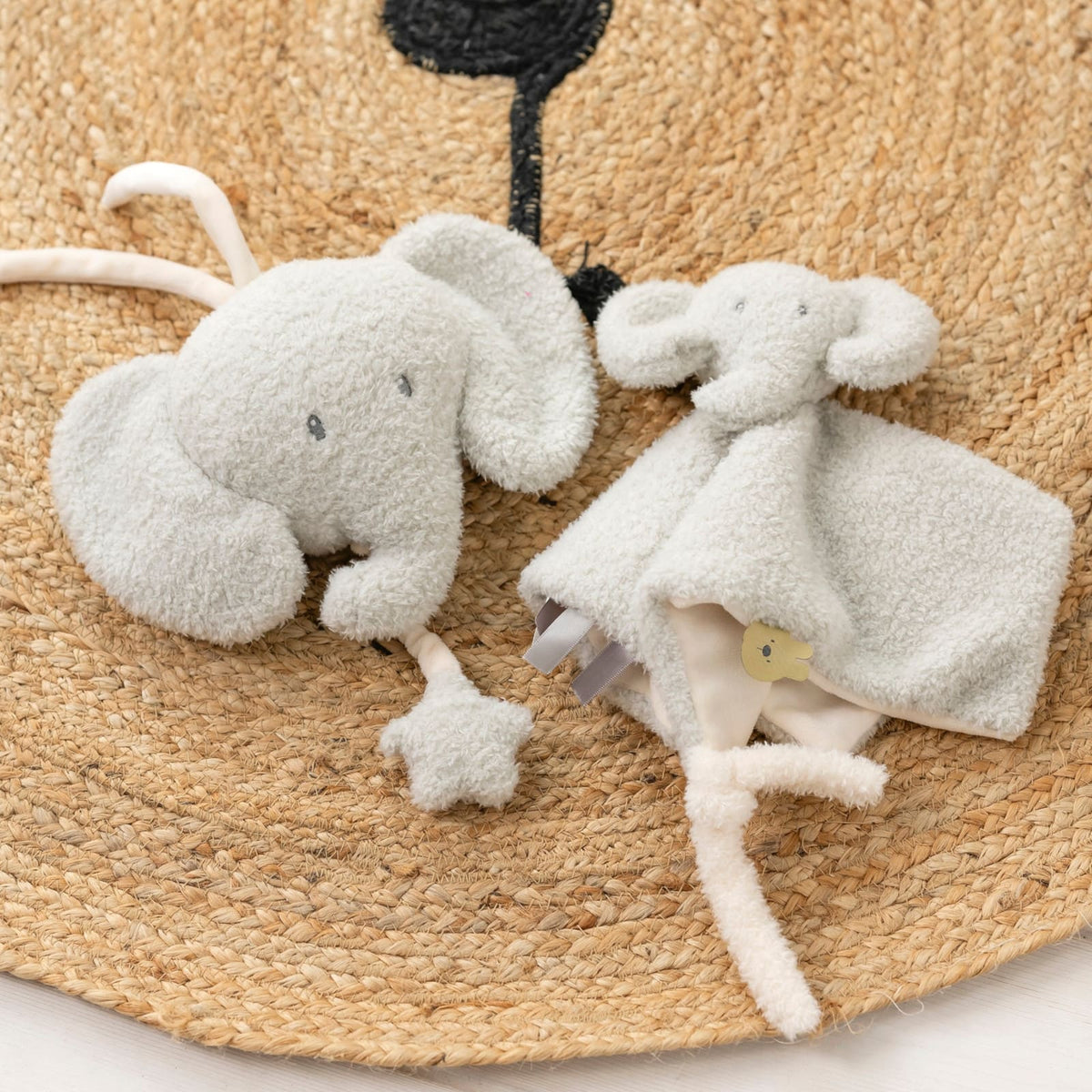 NATTOU Teddy Spieluhr Elefant
