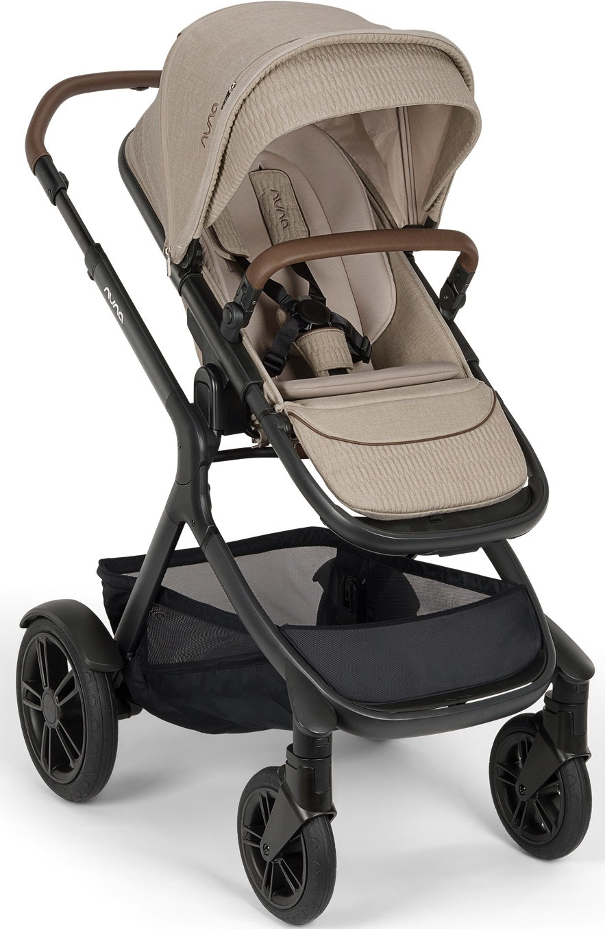 Nuna Demi Next 4in1 Bundle cosmopolitan mit Babywanne, Arra Next & Base Next