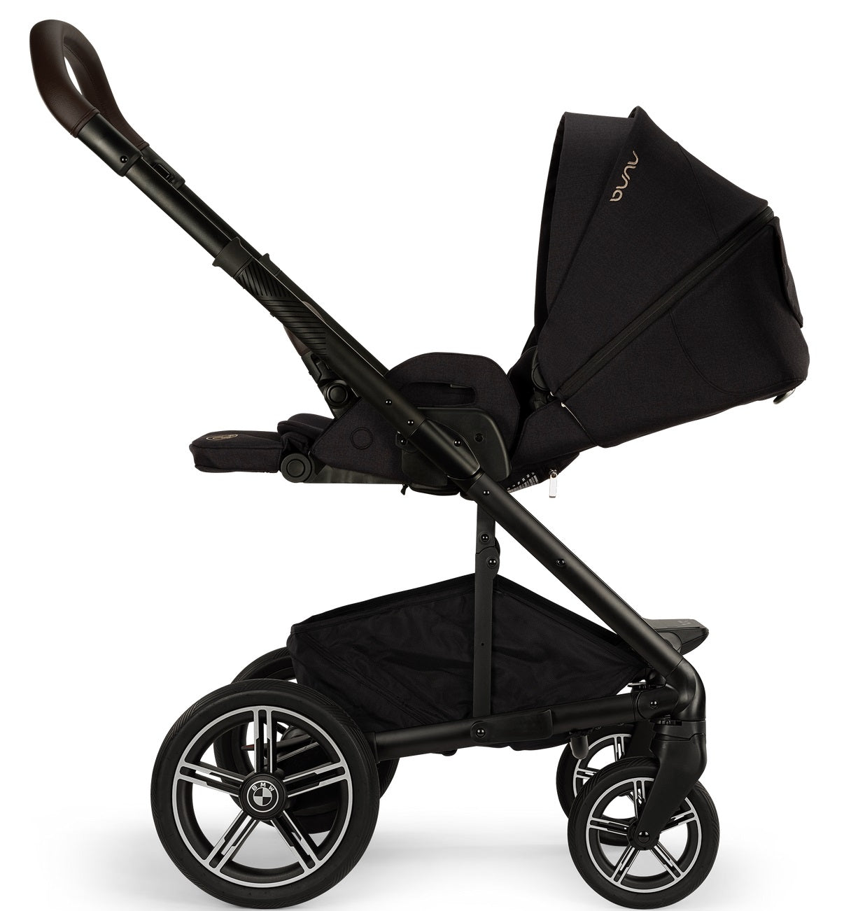Nuna Mixx next BMW Kollektion Set Kinderwagen mit Babywanne