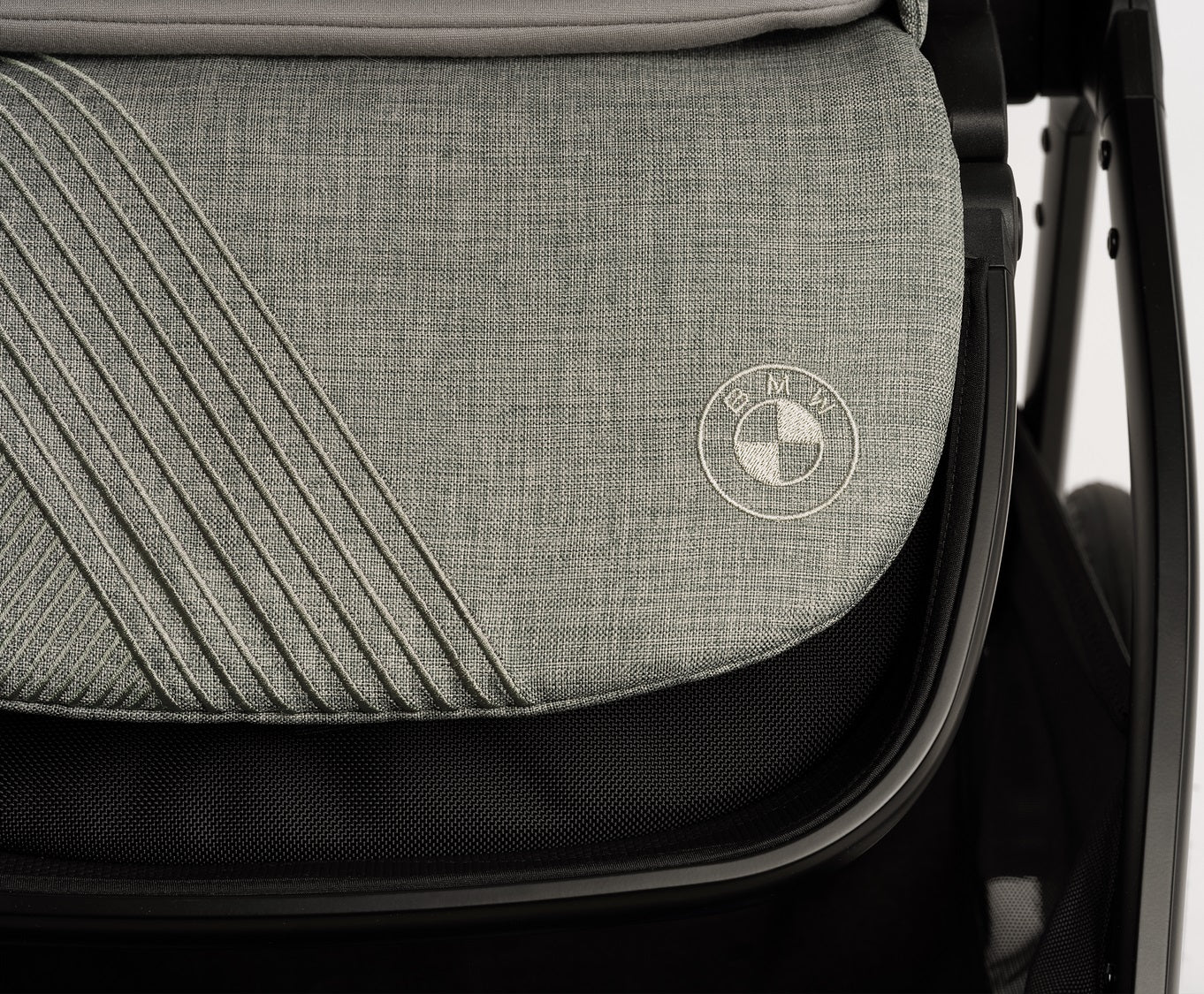 Nuna TRIV Next BMW Kinderwagen