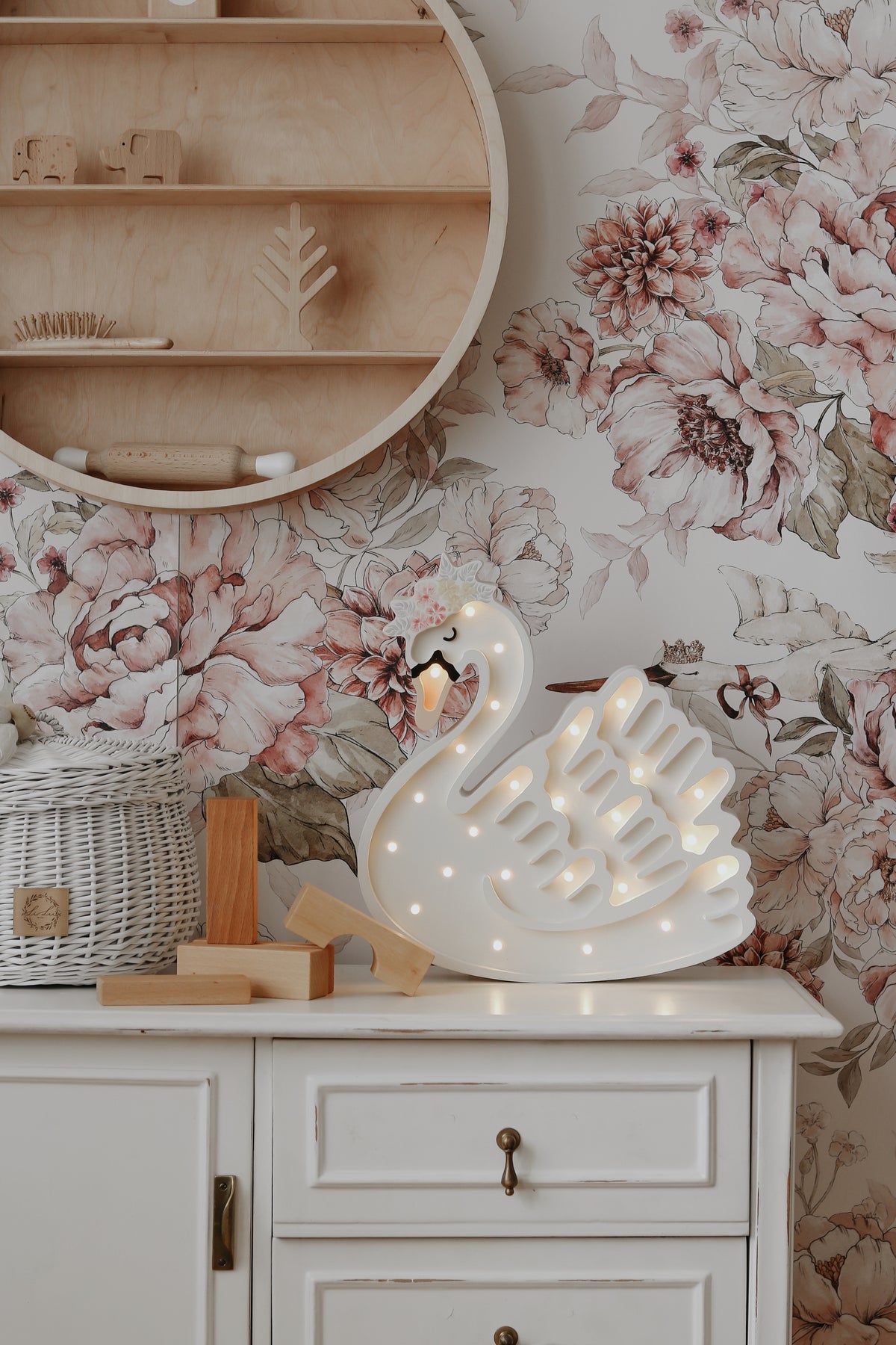 Little Lights Swan Lampe white