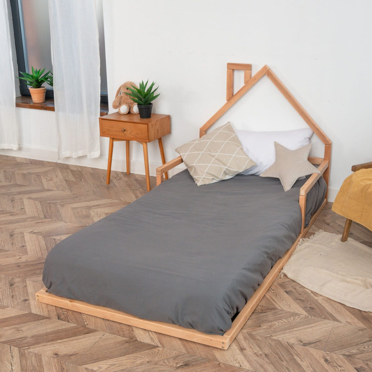 WOODANDHEARTS Bodenbett 90x200 cm