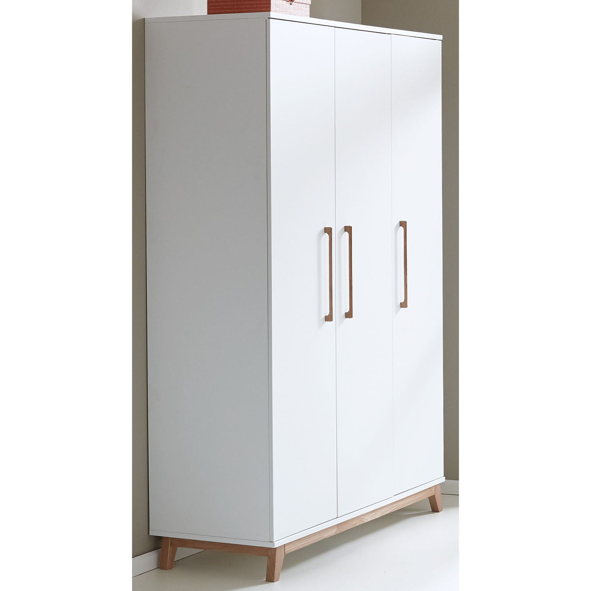 Arthur Berndt Lina Kleiderschrank 3-türig