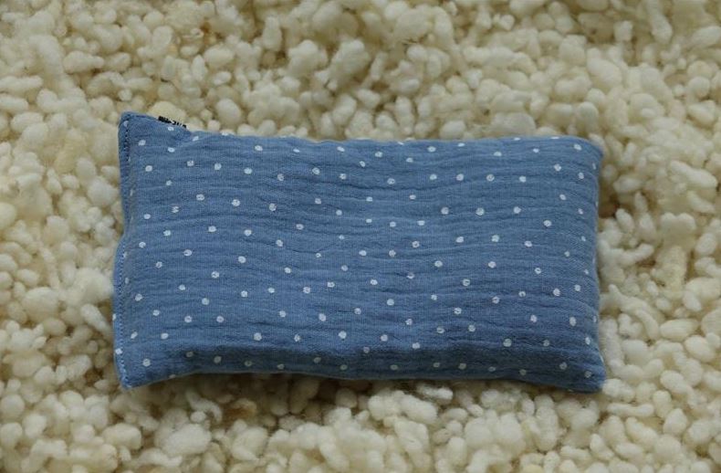 Wollreich Erdbeerkernkissen