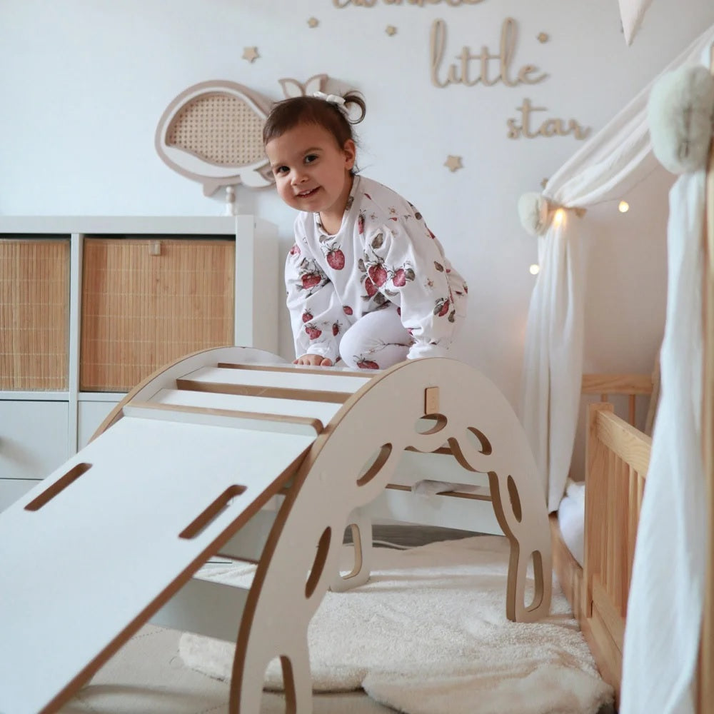 Small Rocker - 4in1 Wippe, Kissen, Kletterwand &amp; Rutsche
