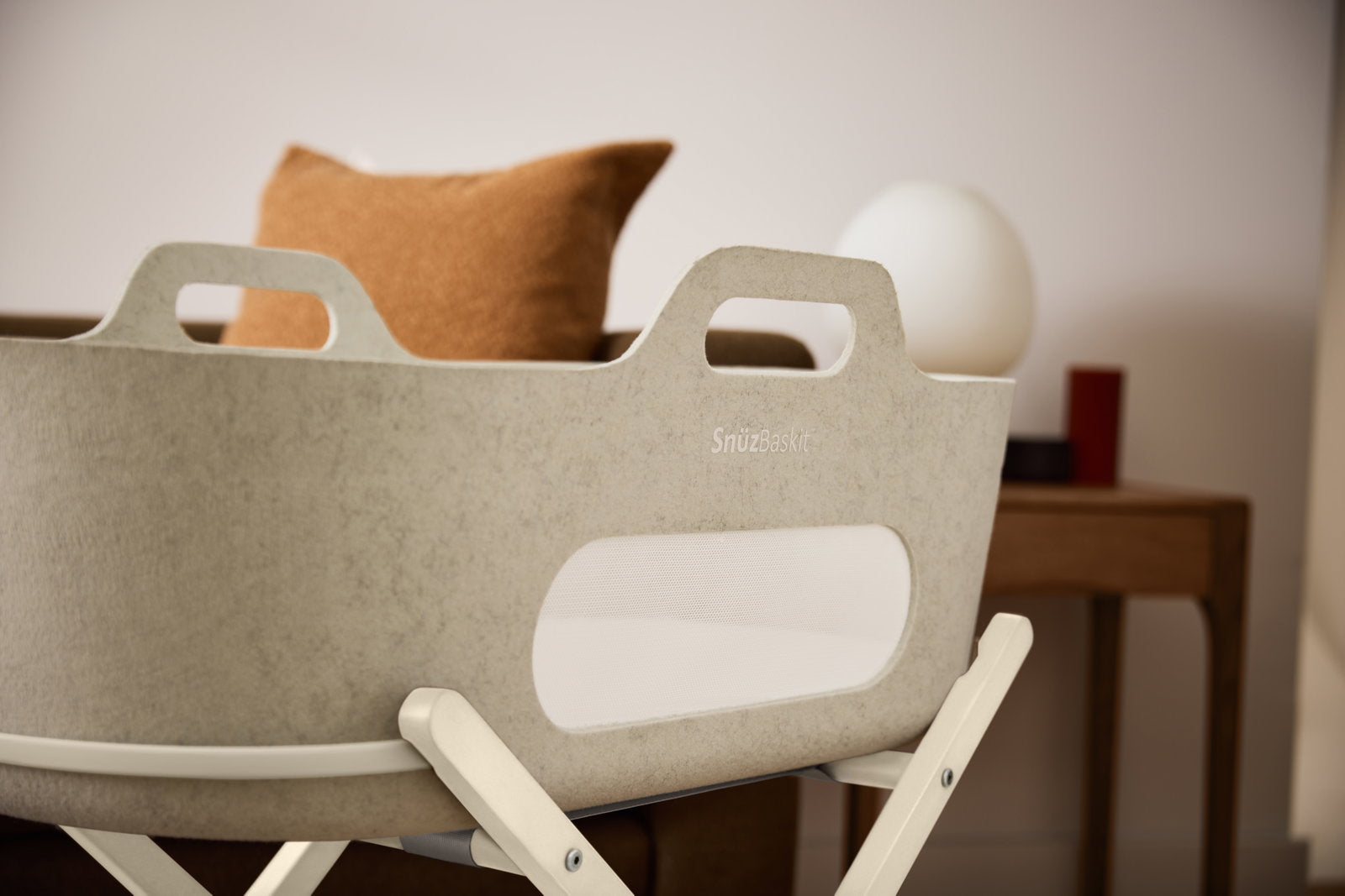 SnüzBaskit Moseskorb & Ständer Set