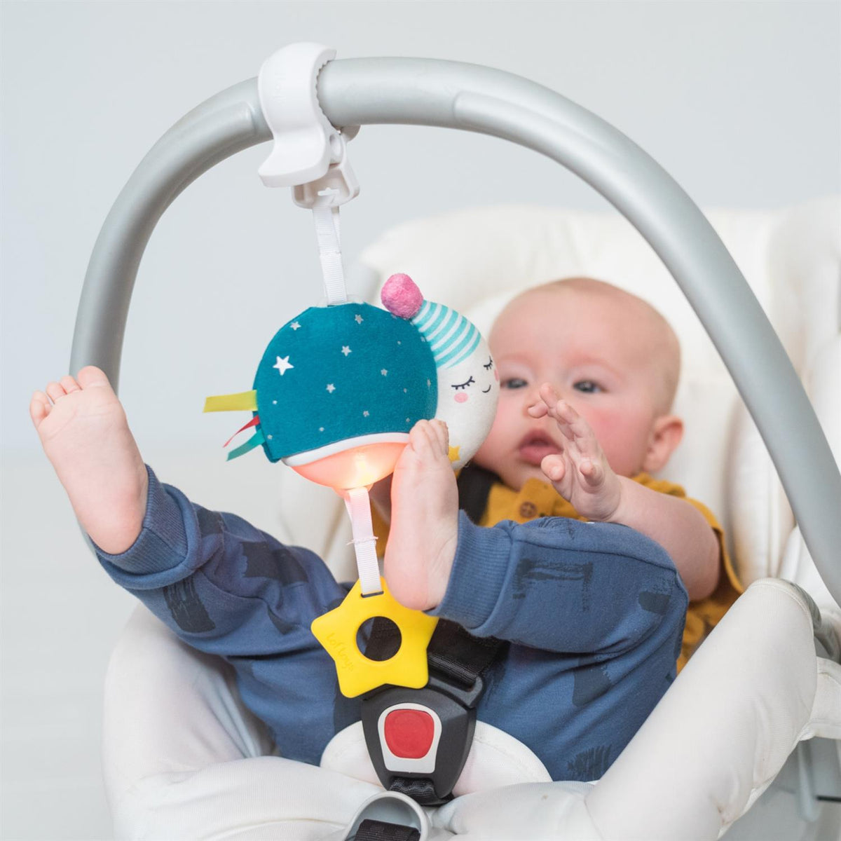 TAF TOYS Musikspielzeug Mini Moon