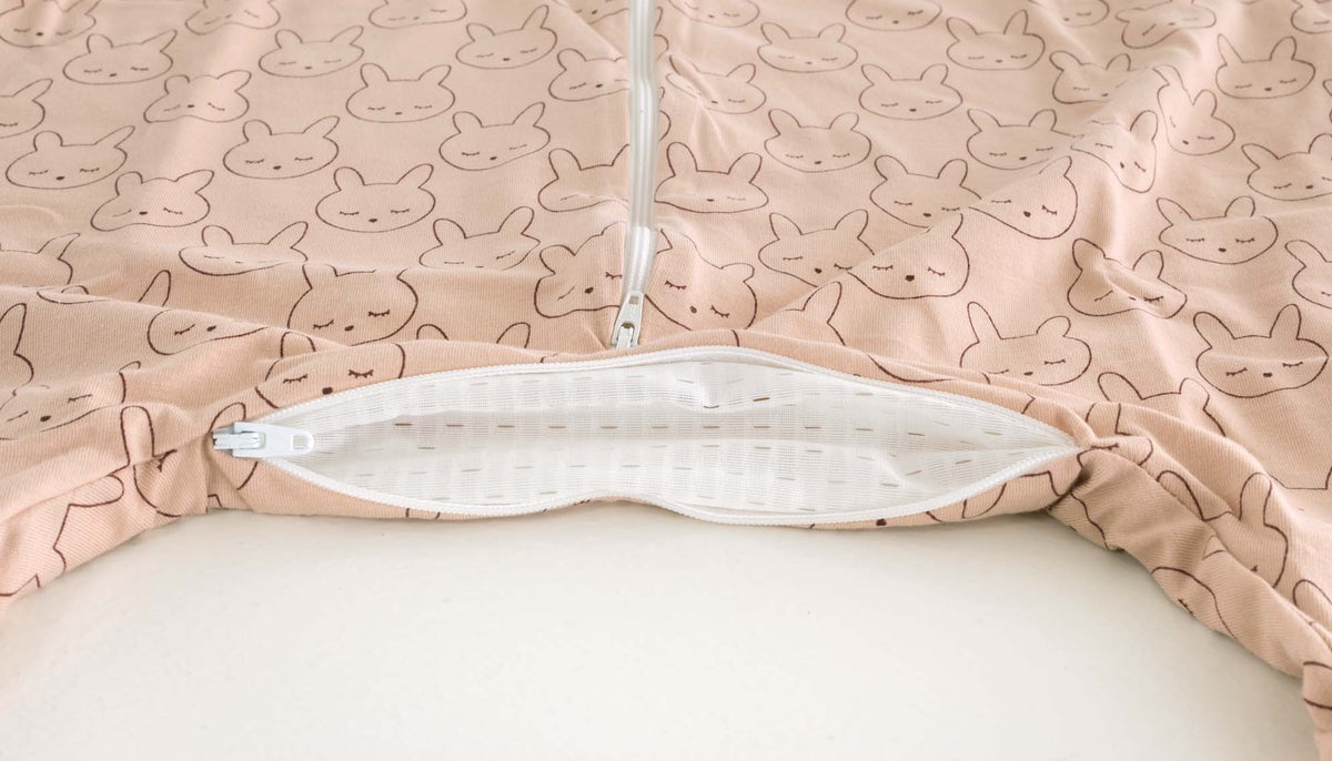 Träumeland Schlafanzug light TO GO Baumwolle Kuschelhase beige