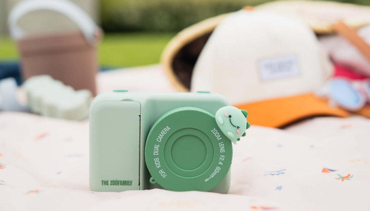 The Zoofamily Kinderkamera P2- Zoo Print Dino