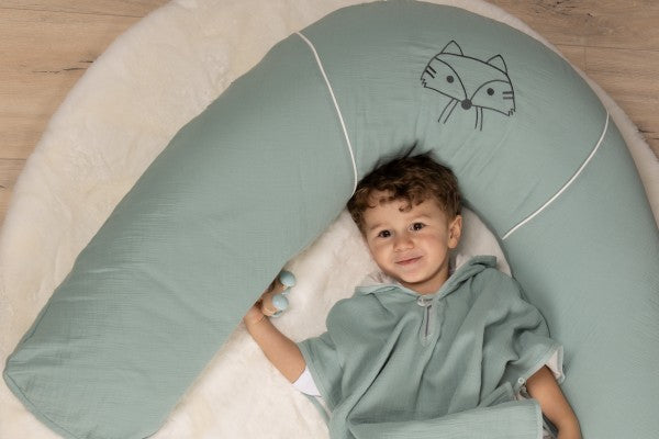 Bebe&#39;s Collection Stillkissen mit Musselin Bezug 40 x190 cm Fuchs grün
