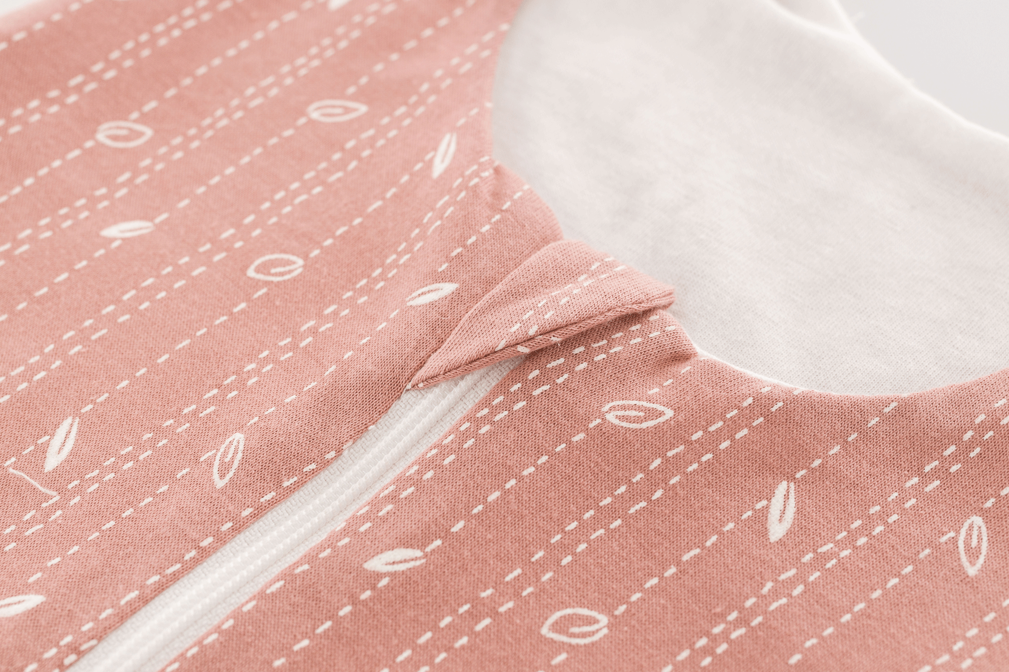 Träumeland Schlafsack LIEBMICH Blätter rosa