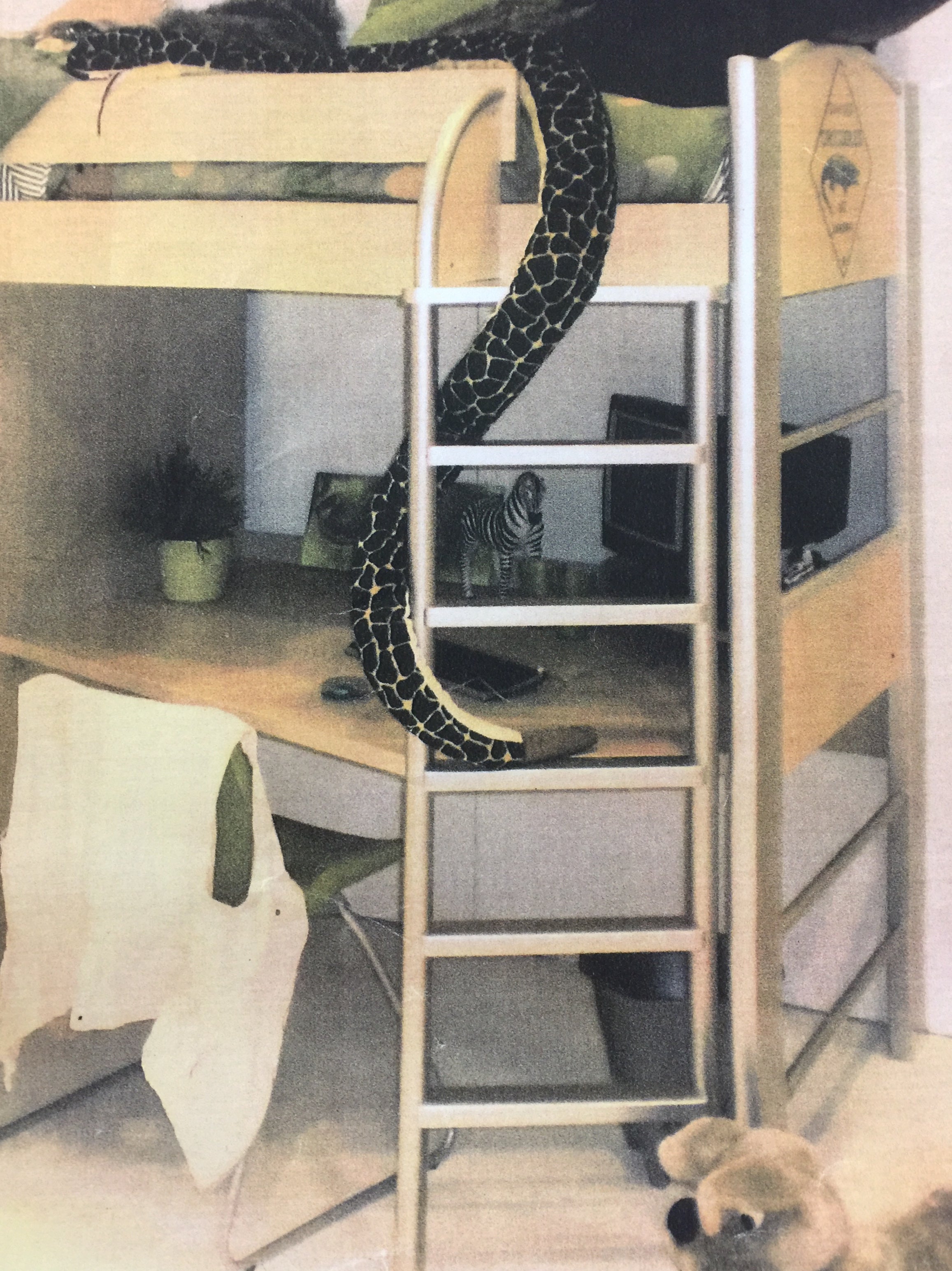 Hochbett mit Schrank und Schreibtisch Sonderangebot