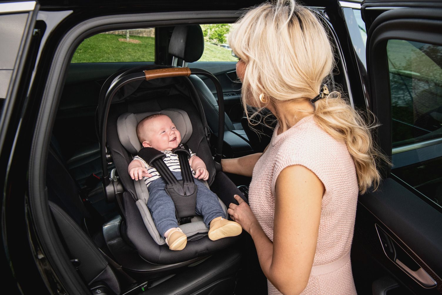 Nuna Babyschale ARRA next Lagoon mit Isofix Base *SALE*