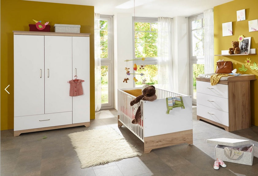 Kinderzimmer Lorena - Sparset Kinderbett mit Schrank &amp; Bettset 7Freunde gratis dazu