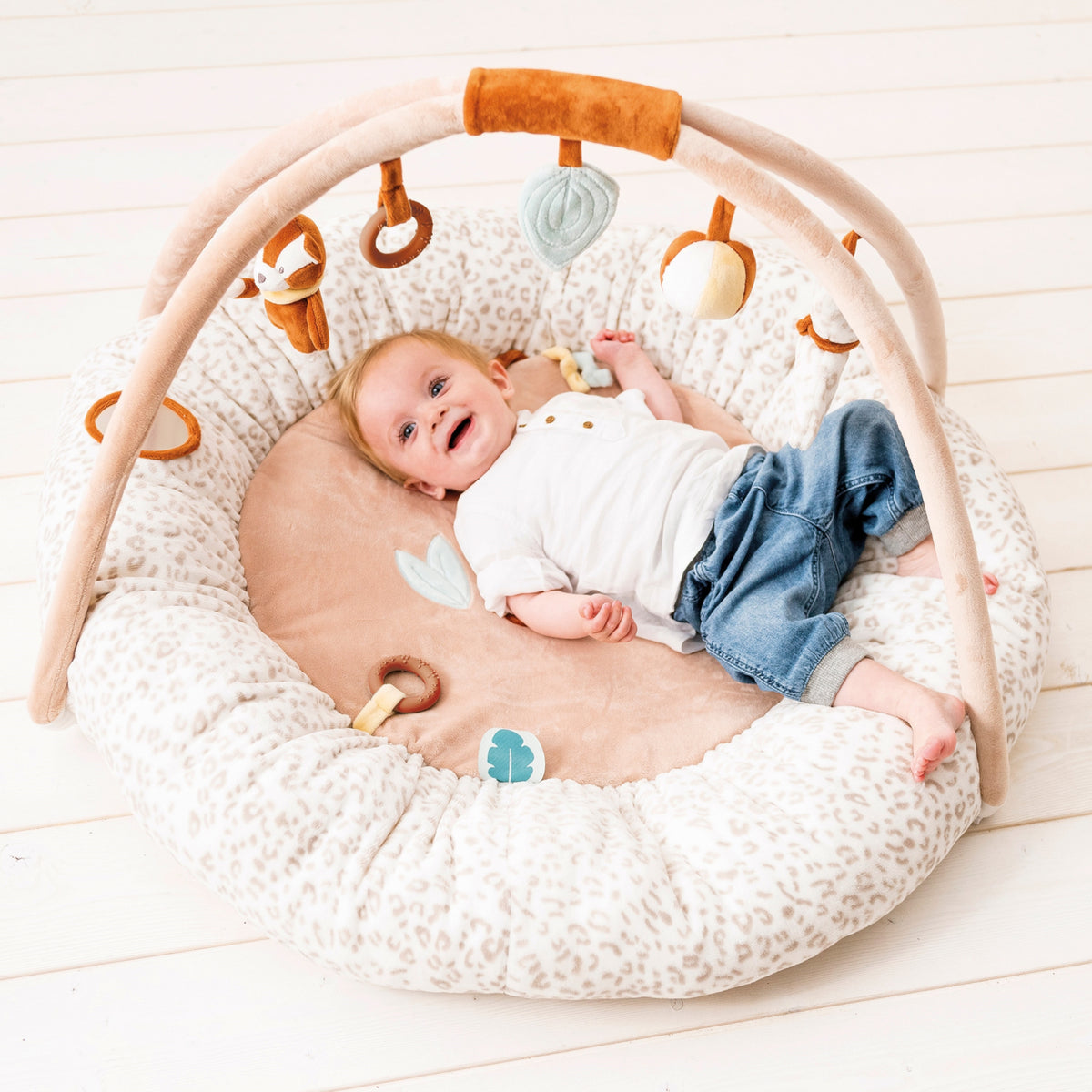 Nattou Spielkissen mit Bogen Boris &amp; Jungo *Sale*