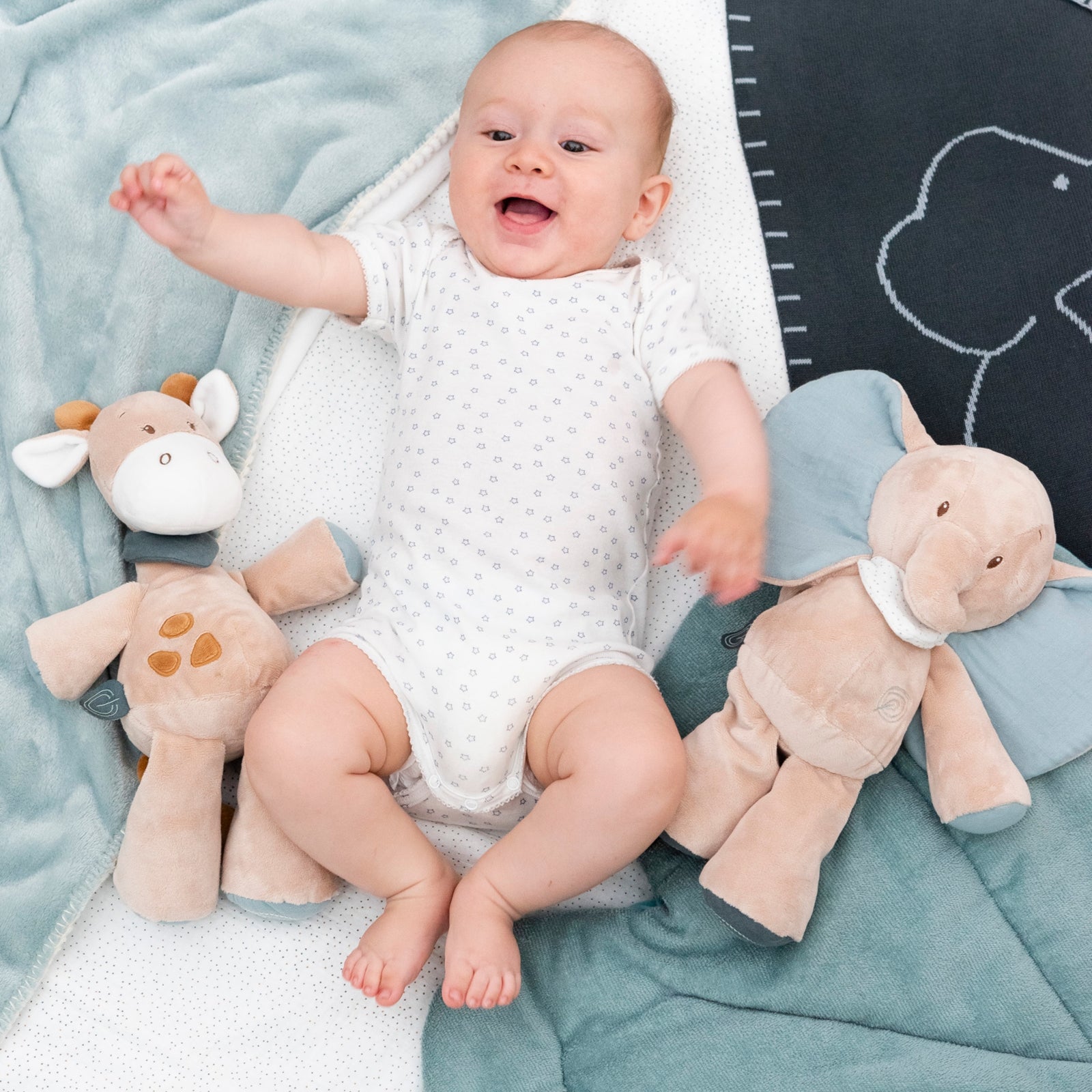 Nattou Luna & Axel Kuscheltier Giraffe Luna