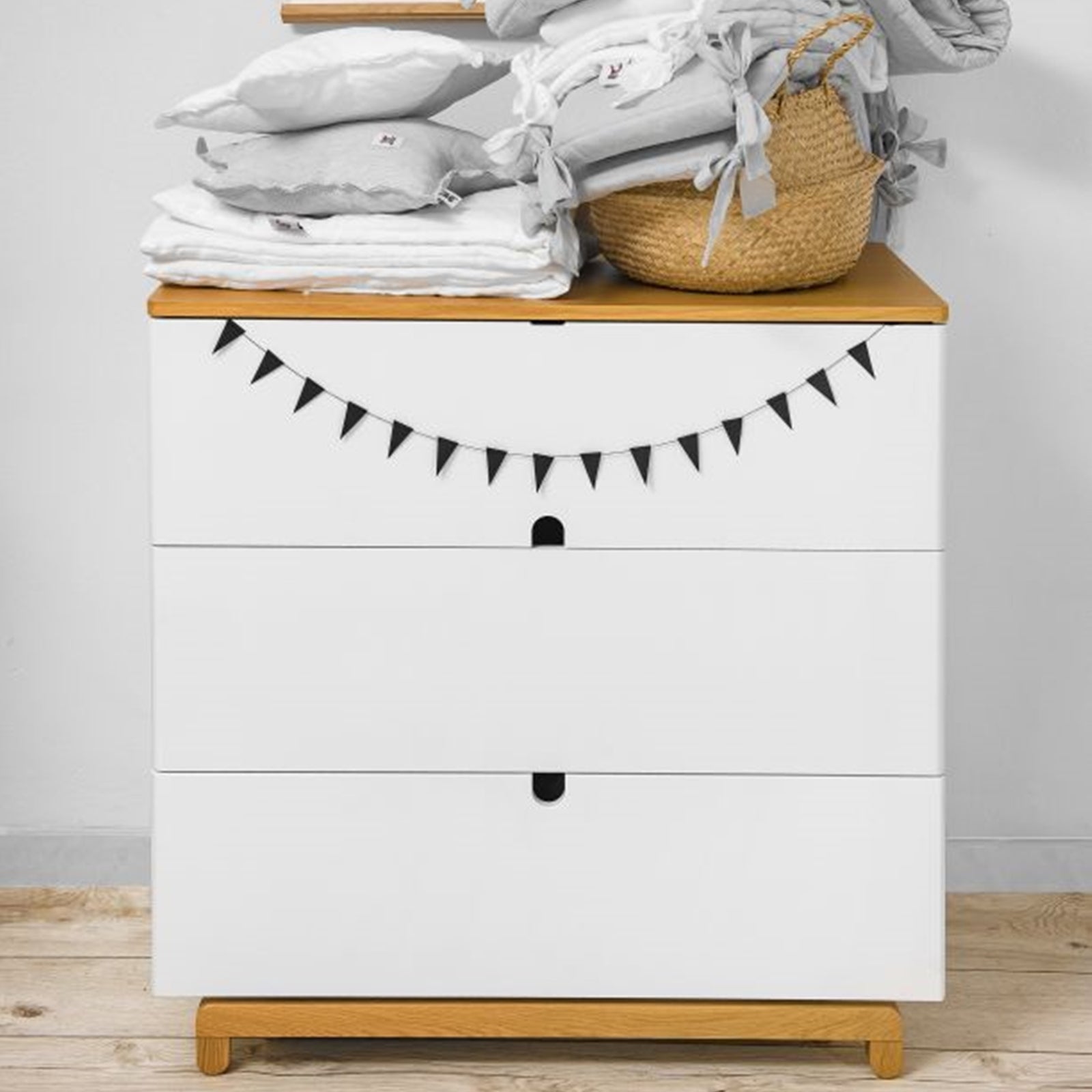 Nomi Kommode mit Wickelansatz *SALE*