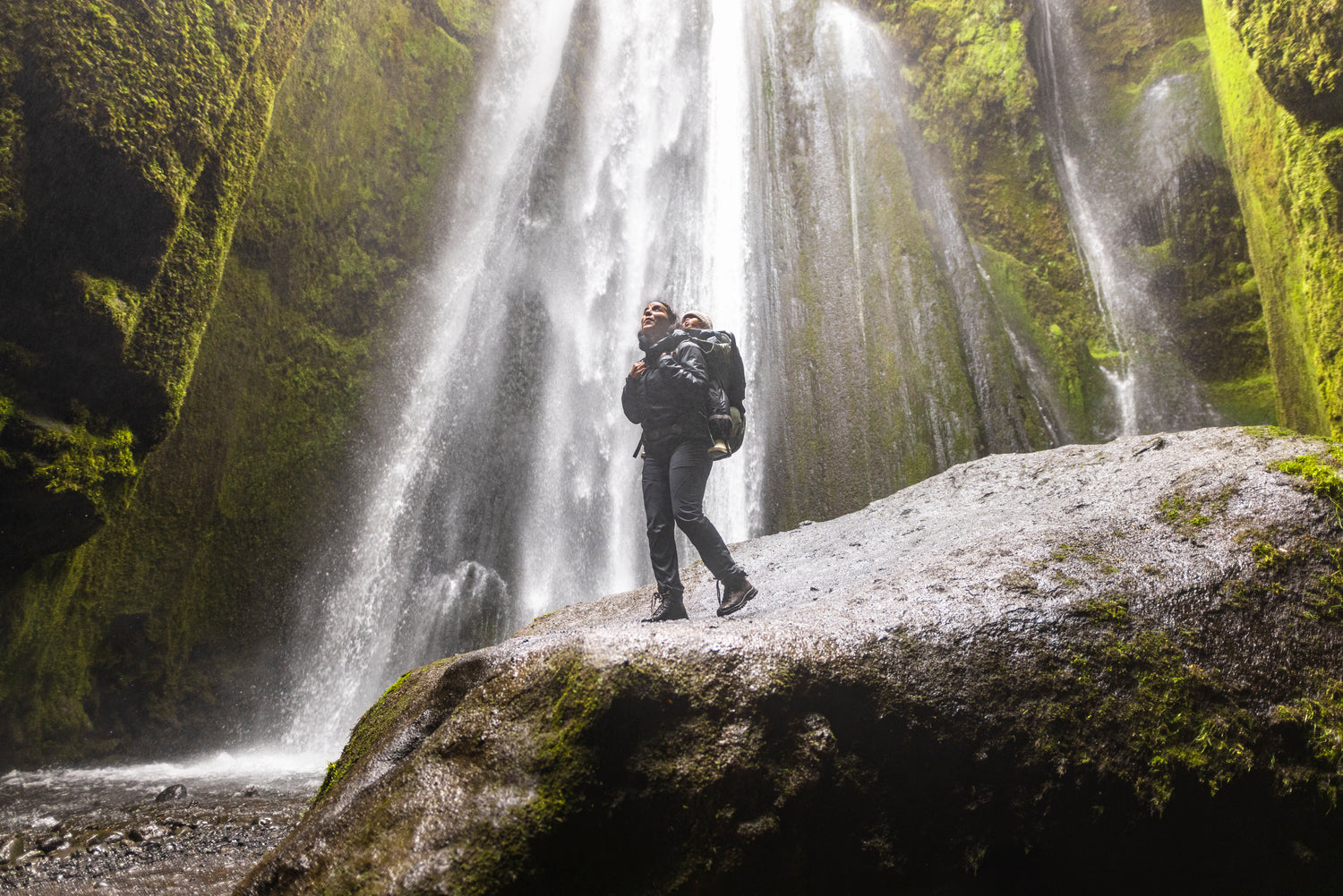 Thule Kindertrage Sapling Agave inkl. Sonnendach