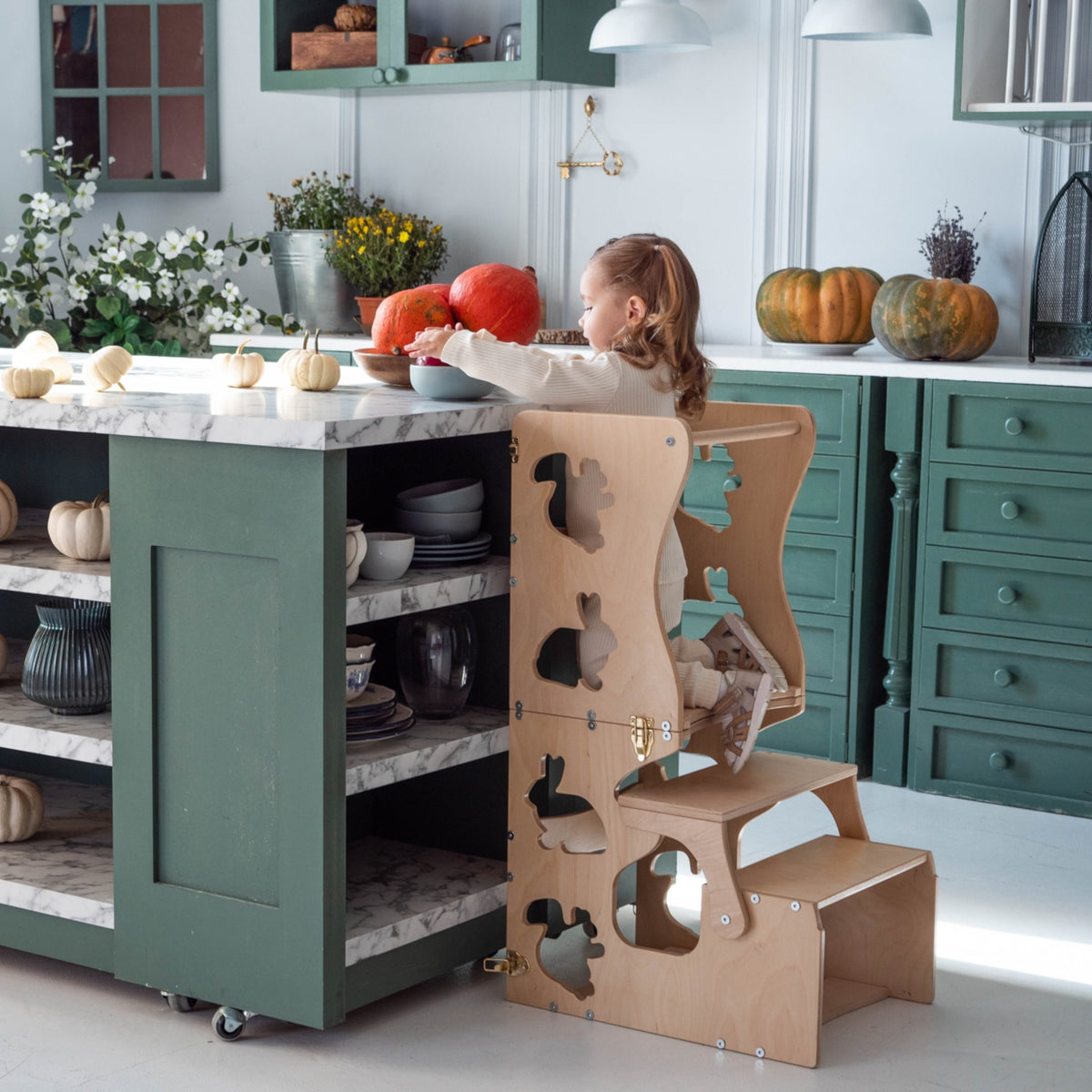 WOODANDHEARTS Lernturm Tiere
