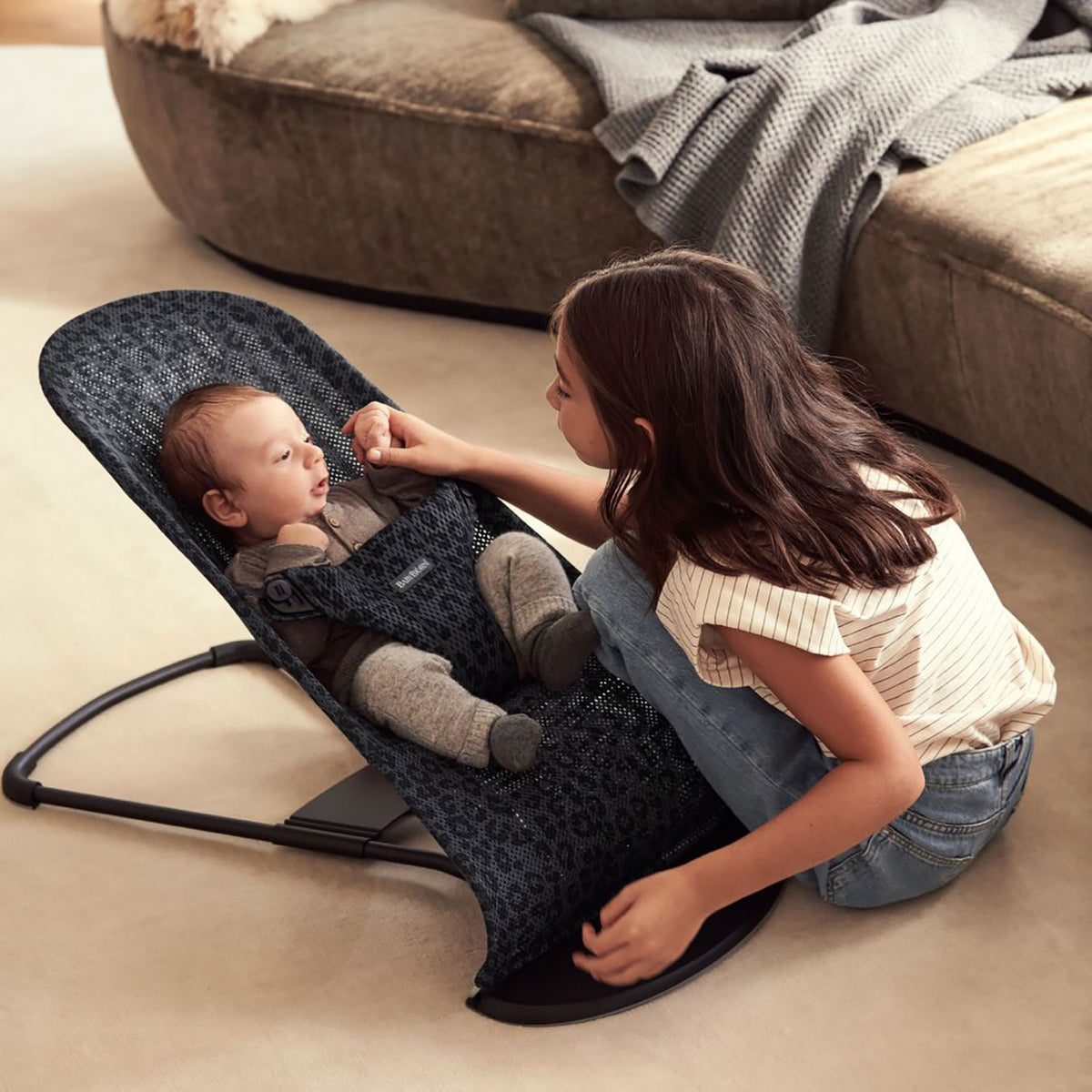 BabyBjörn Babywippe Balance Bliss Mesh hellgrau