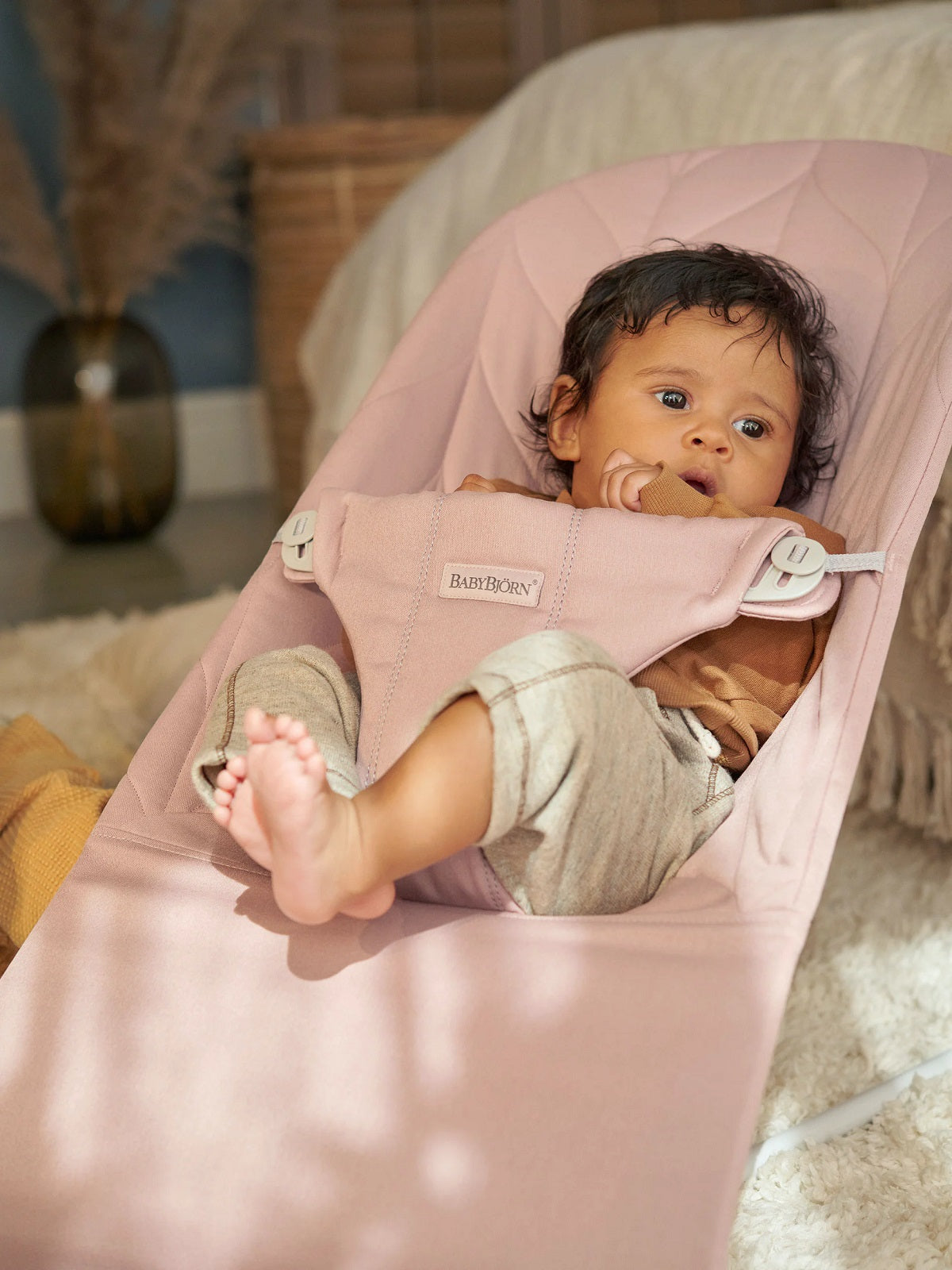 BabyBjörn Babywippe Petal Quilt altrosa