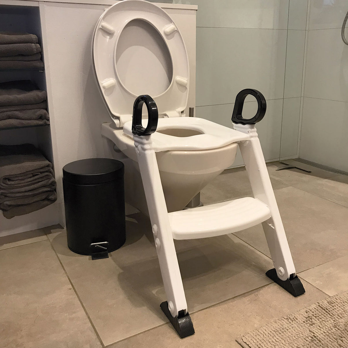 BabyDan Toilettentrainer mit Stufe