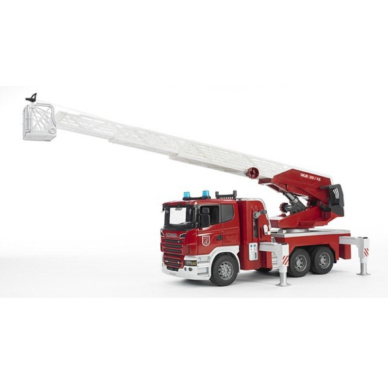 Bruder Feuerwehrleiterwagen mit Wasserpumpe, Licht und Sound