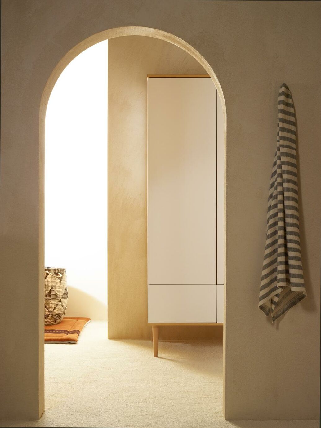 Quax Flow Kleiderschrank 2-türig white