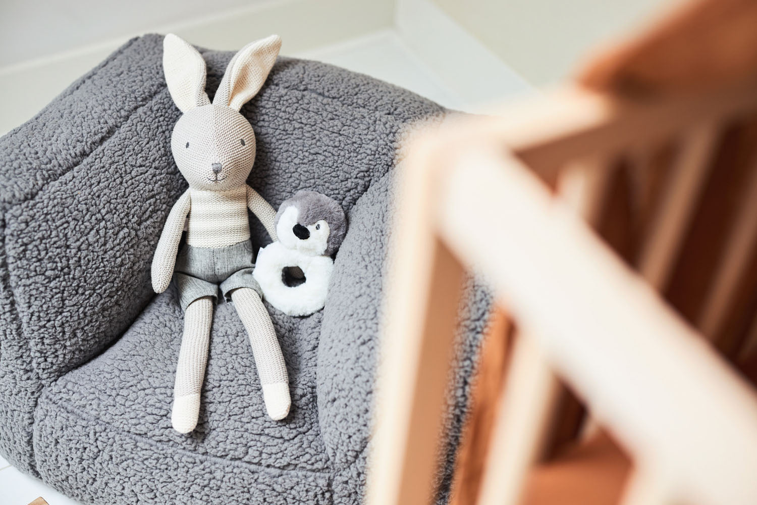 Jollein Babyrassel Pinguin Storm Grey
