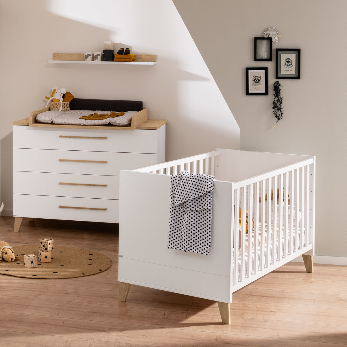 PAIDI OSCAR Kinderzimmer 2-teilig mit Wickelaufsatz