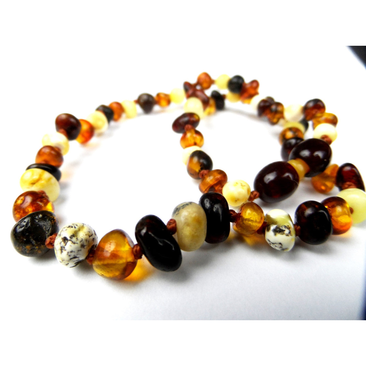 NATURE&BALANCE Barock-Bernsteinkette, mit Steckverschluss