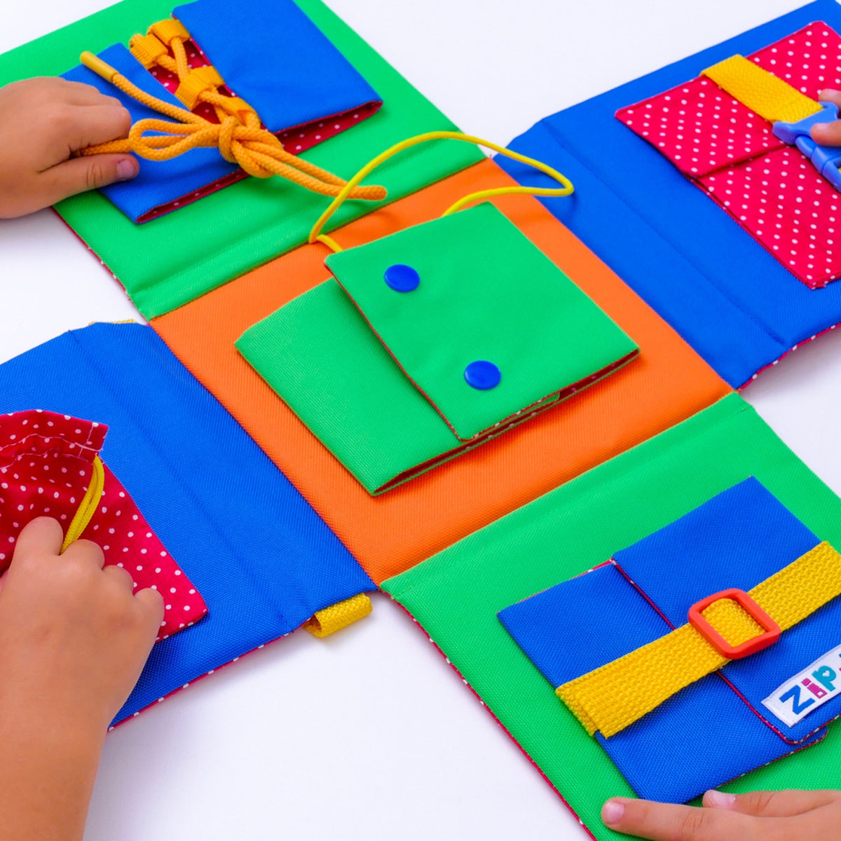 ROTER KÄFER Lernspiel Busy Board für Kleinkinder