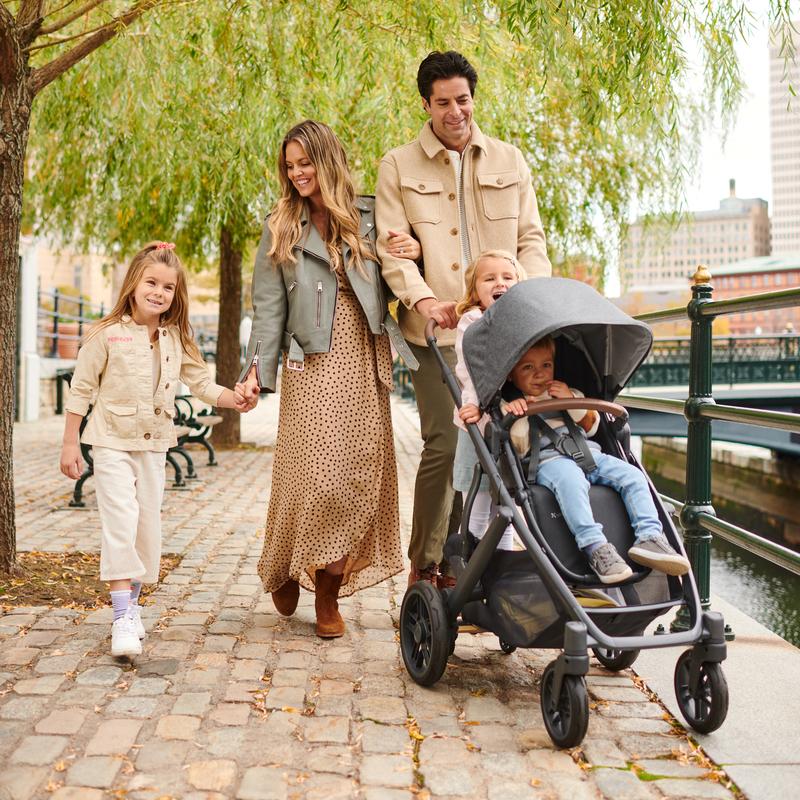 Uppababy Vista V2 Greyson mit Babywanne mit Babywanne