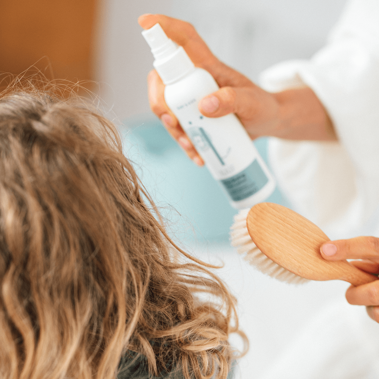 NAÏF entwirrende Haarlotion für Babys & Kinder